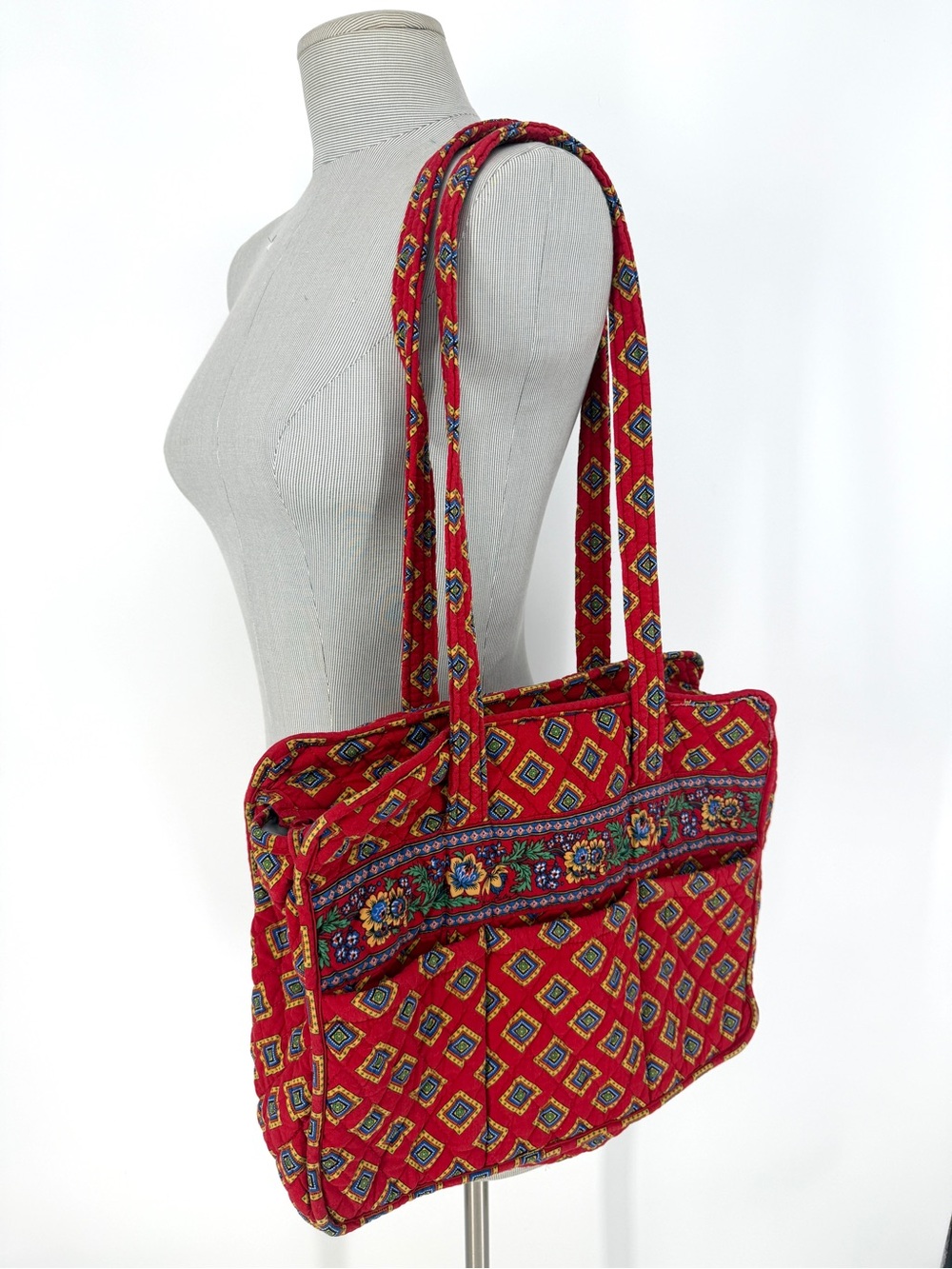 Vera Bradley Villa Red Quilted Tote Bag Floral Pattern Pockets Travel Gym School